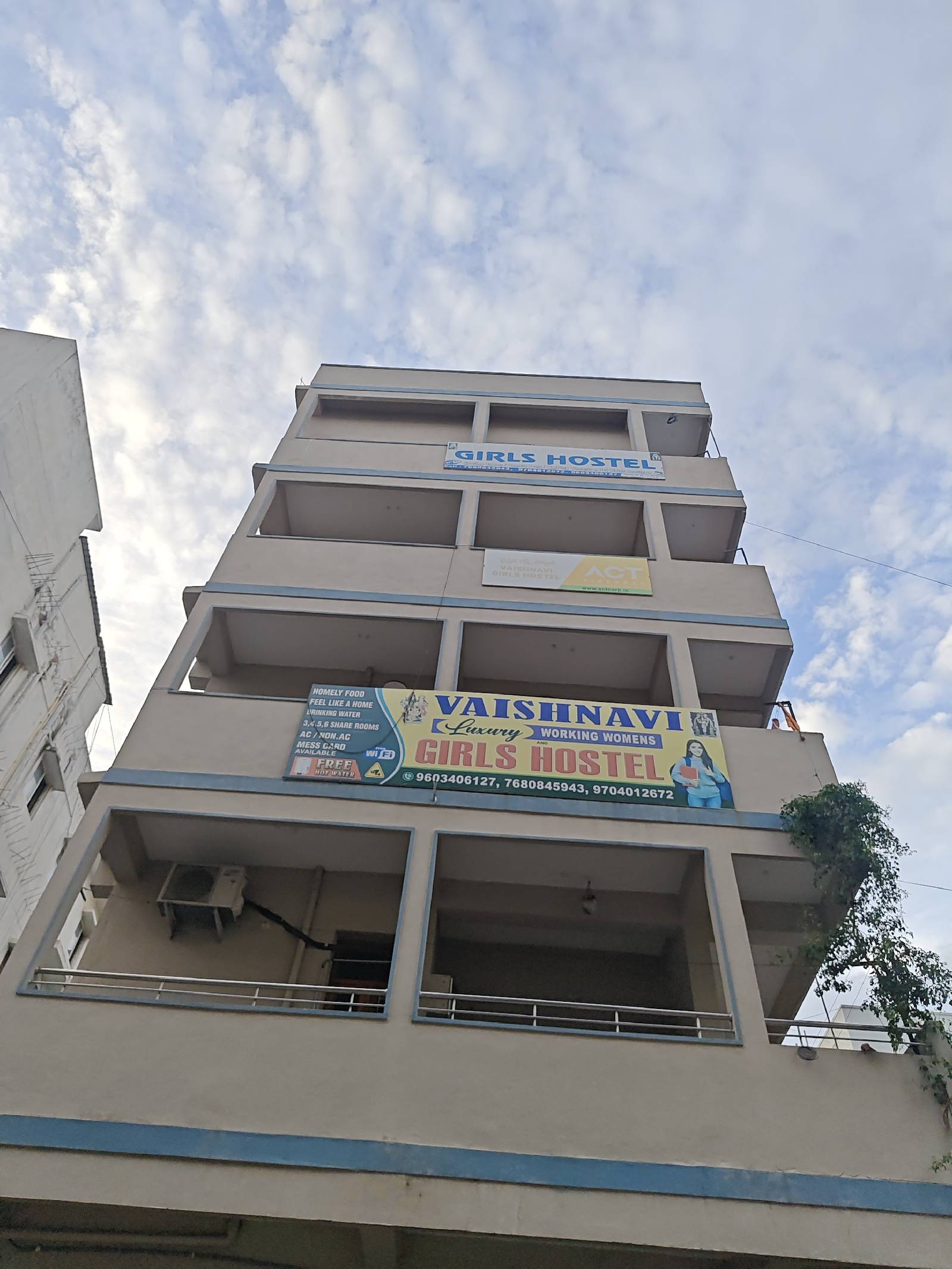 Ladies hostel · Nayeem nagar beside max shopping mall